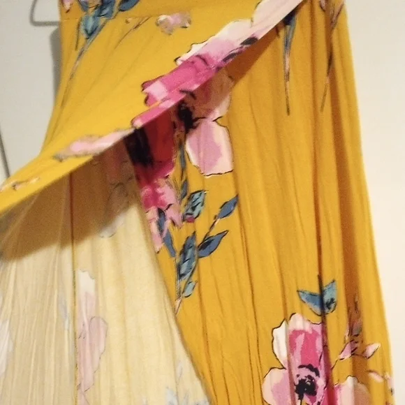 Charlotte Russe Floral Maxi Skirt in Yellow and Pink - Picture 6 of 10